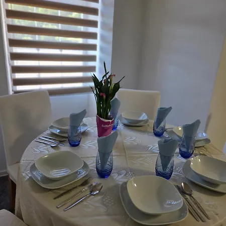 4 Bedroom Smiljana 3 * غييكا