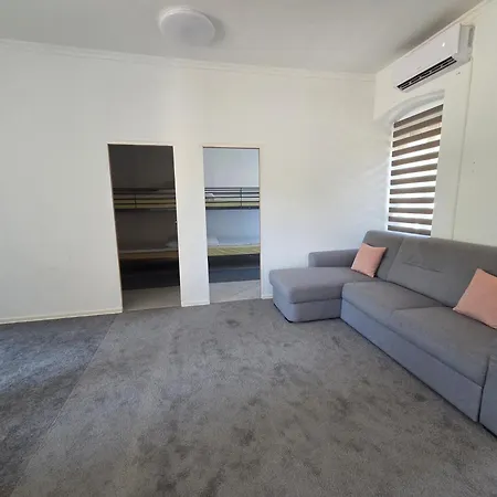 4 Bedroom Smiljana 3 * غييكا